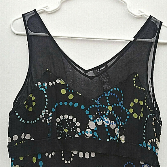 Black Sleeveless Floral Top Medium - Picture 2 of 8